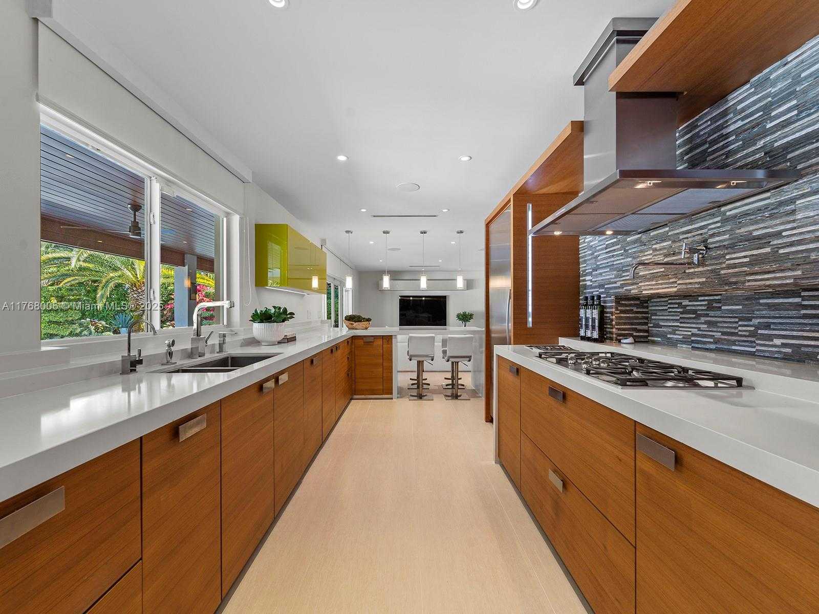 Small Image of 6401 SOUTH WEST 96TH ST, Pinecrest Number 22