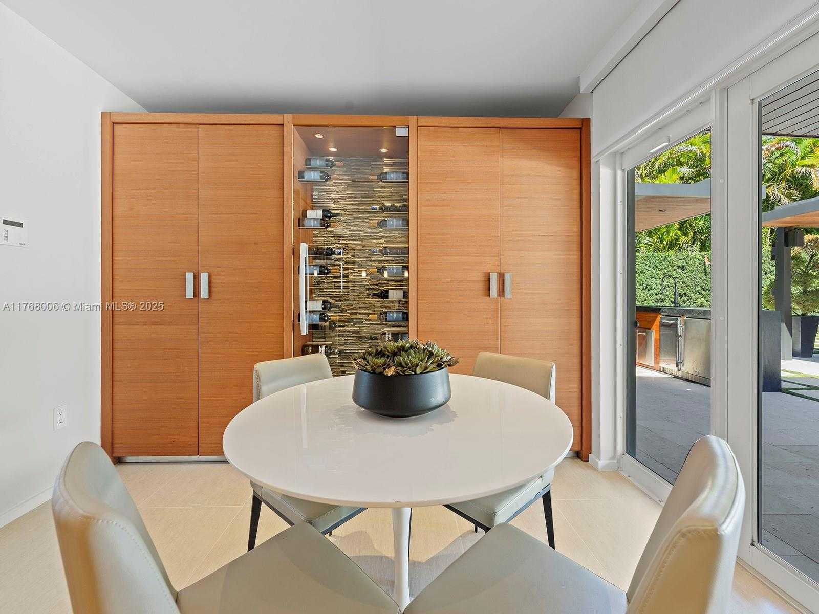 Small Image of 6401 SOUTH WEST 96TH ST, Pinecrest Number 23