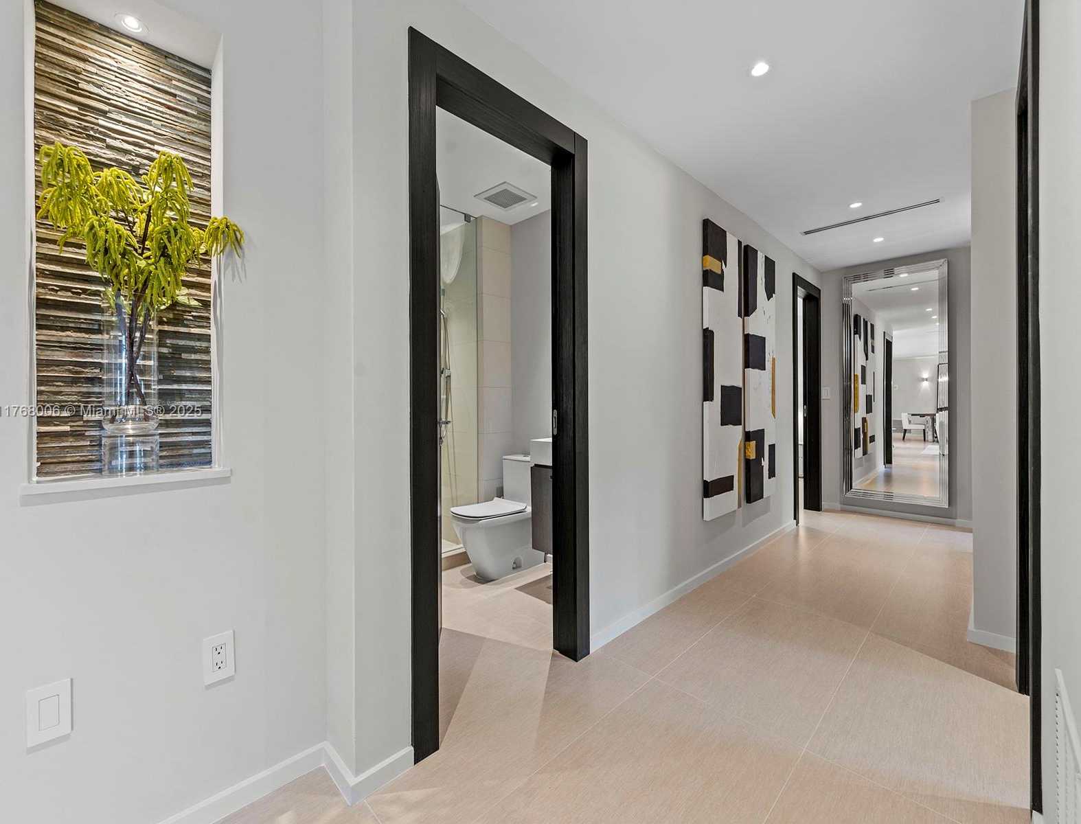 Small Image of 6401 SOUTH WEST 96TH ST, Pinecrest Number 24