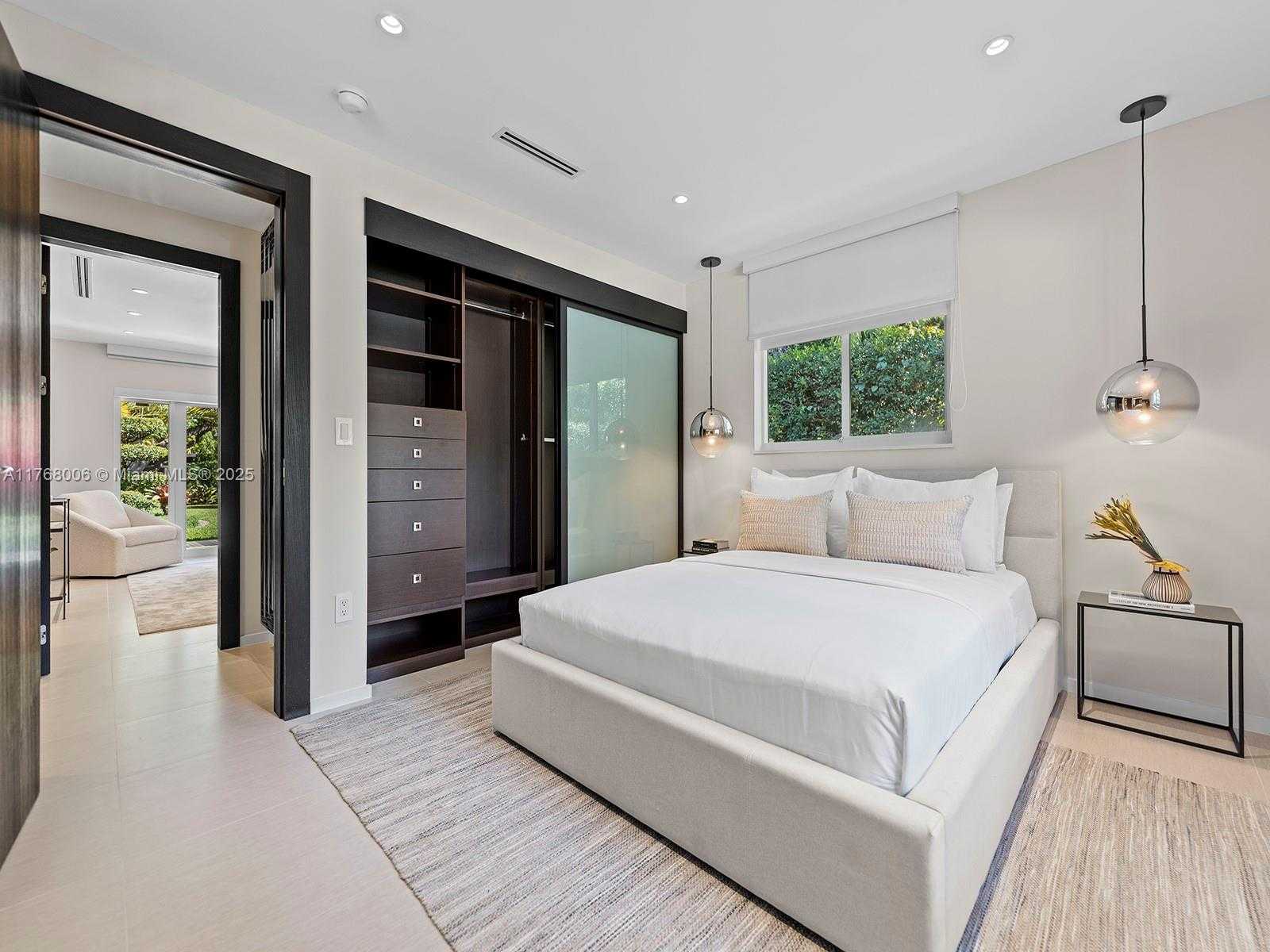 Small Image of 6401 SOUTH WEST 96TH ST, Pinecrest Number 31