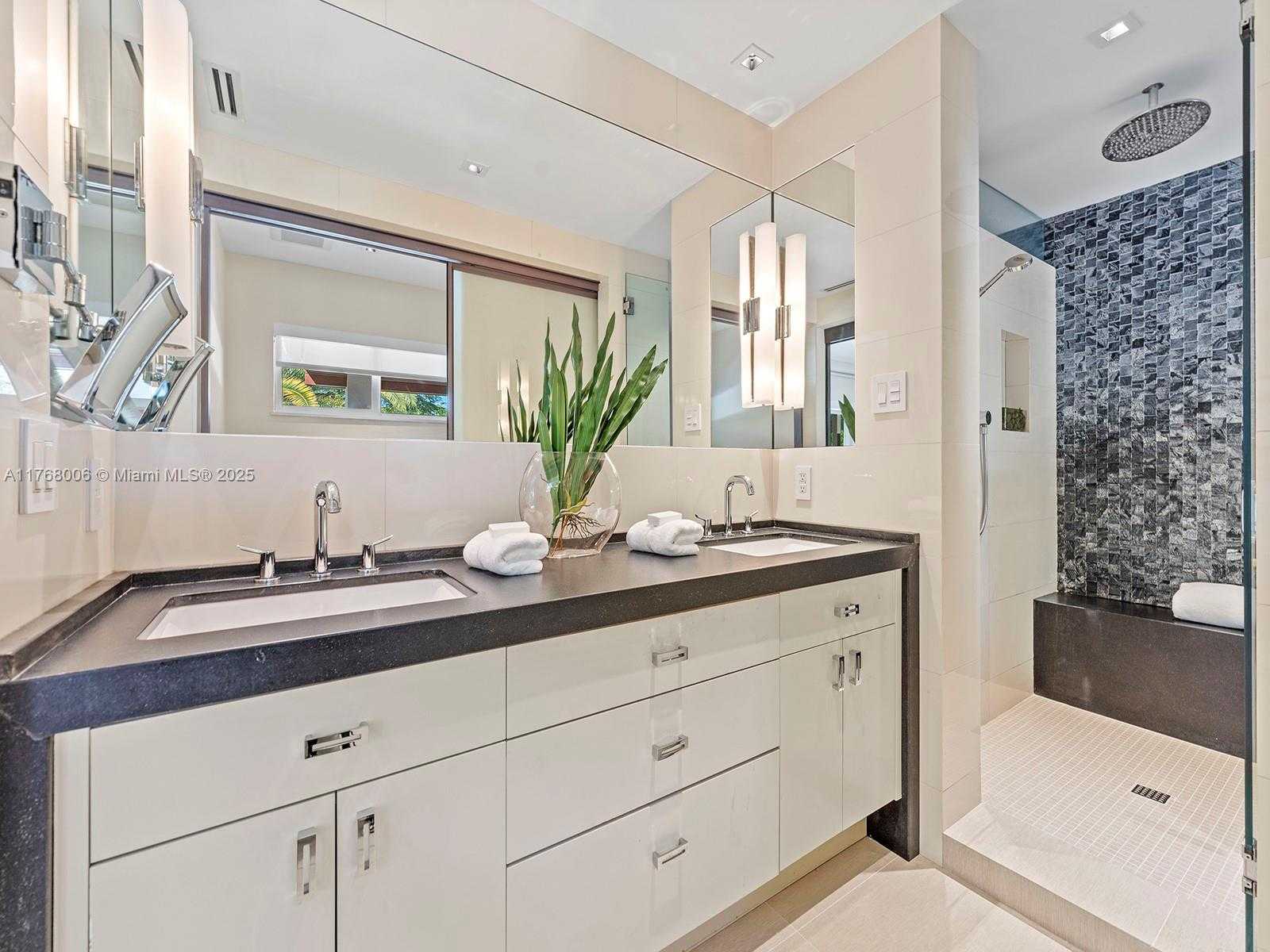 Small Image of 6401 SOUTH WEST 96TH ST, Pinecrest Number 36