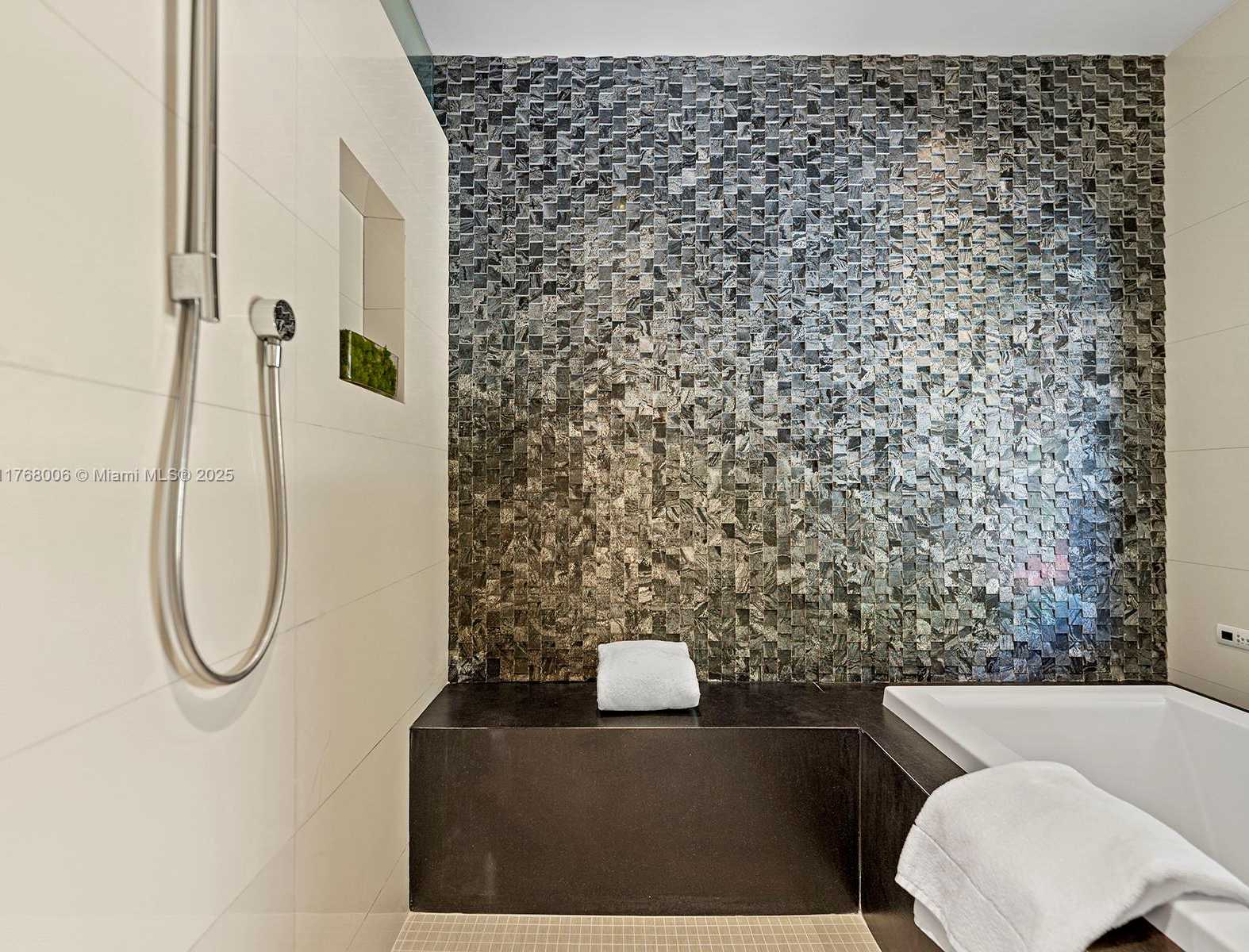 Small Image of 6401 SOUTH WEST 96TH ST, Pinecrest Number 38