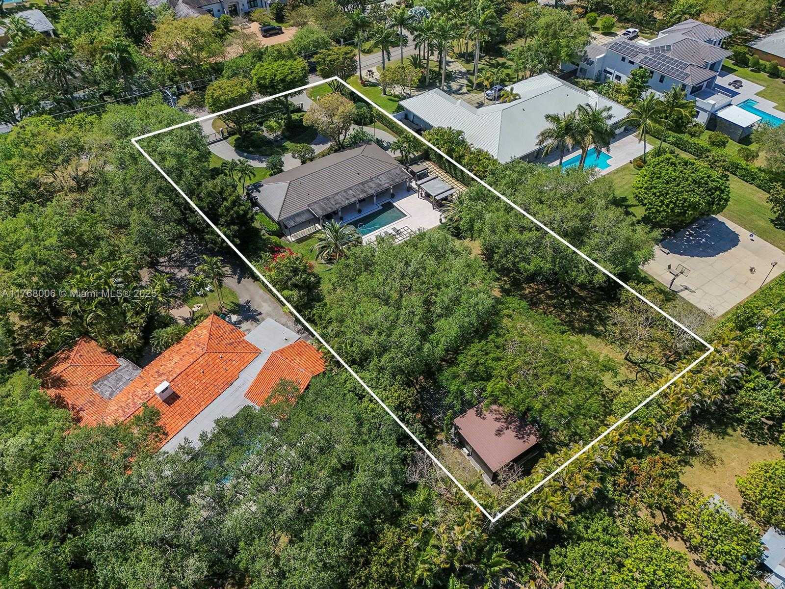 Small Image of 6401 SOUTH WEST 96TH ST, Pinecrest Number 4