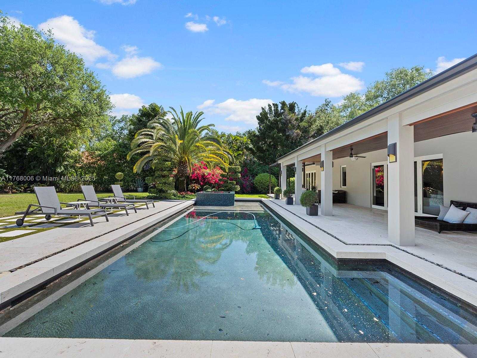 Small Image of 6401 SOUTH WEST 96TH ST, Pinecrest Number 47