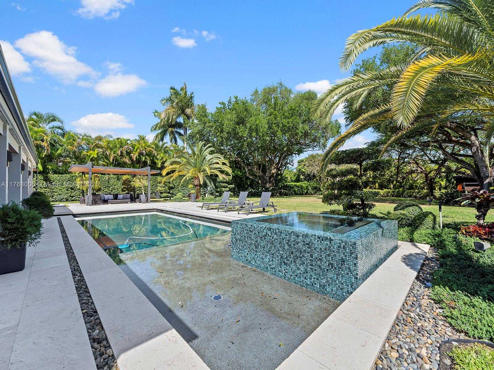 Small Image of 6401 SOUTH WEST 96TH ST, Pinecrest Number 49