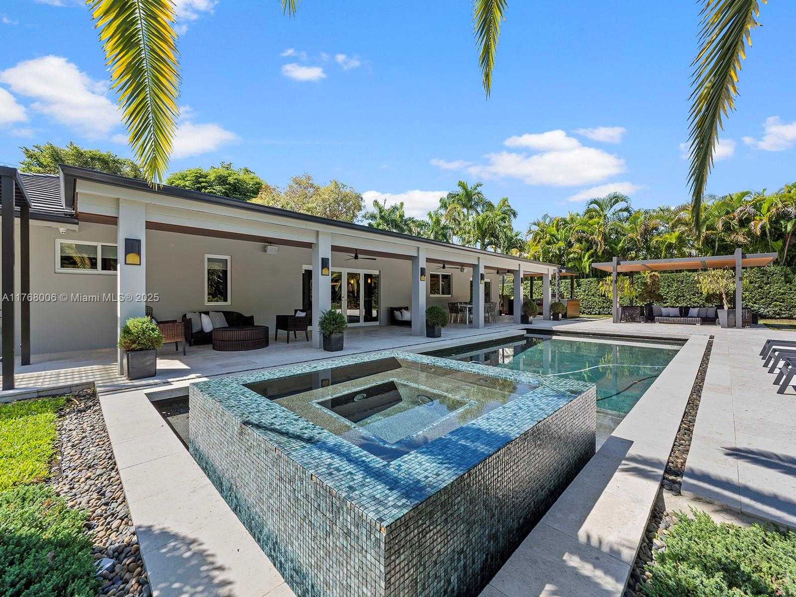 Small Image of 6401 SOUTH WEST 96TH ST, Pinecrest Number 51