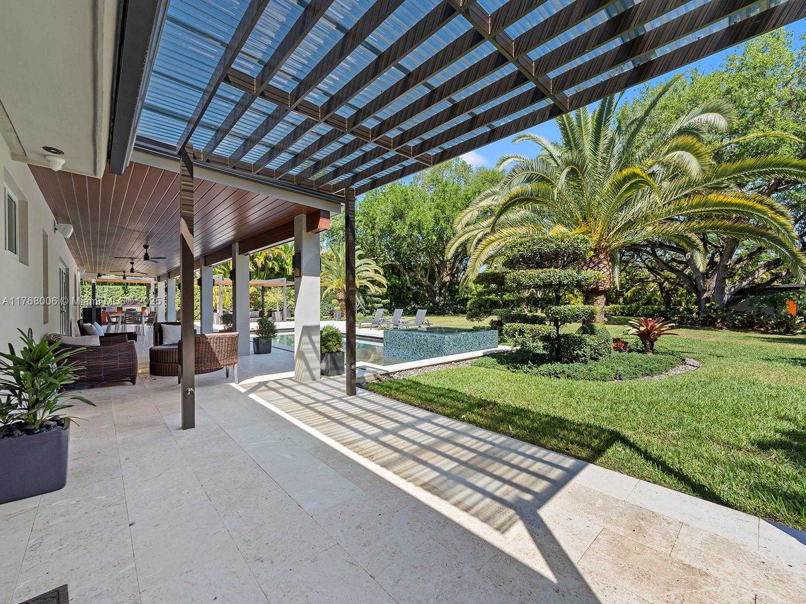 Small Image of 6401 SOUTH WEST 96TH ST, Pinecrest Number 53
