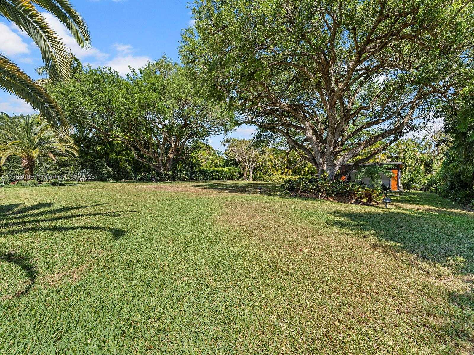 Small Image of 6401 SOUTH WEST 96TH ST, Pinecrest Number 59