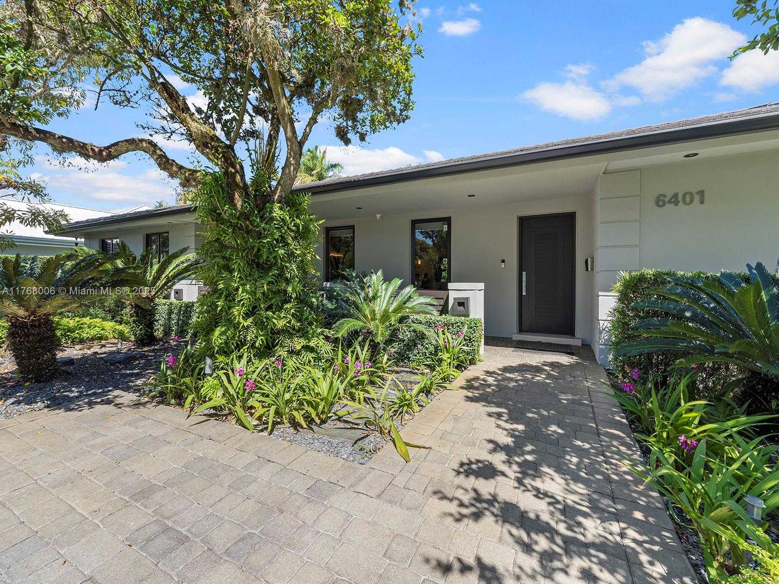 Small Image of 6401 SOUTH WEST 96TH ST, Pinecrest Number 65