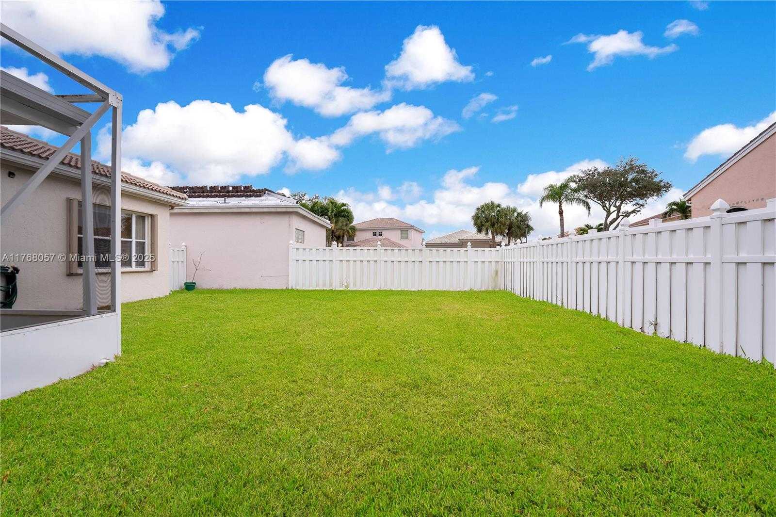 Small Image of 3323 NORTH WEST 69TH AVE, Margate Number 33