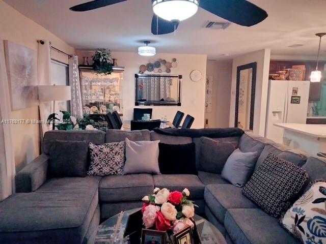 Small Image of 410 SOUTH WEST NATURA AVENUE, Deerfield Beach Number 11