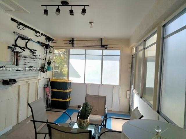 Small Image of 410 SOUTH WEST NATURA AVENUE, Deerfield Beach Number 12