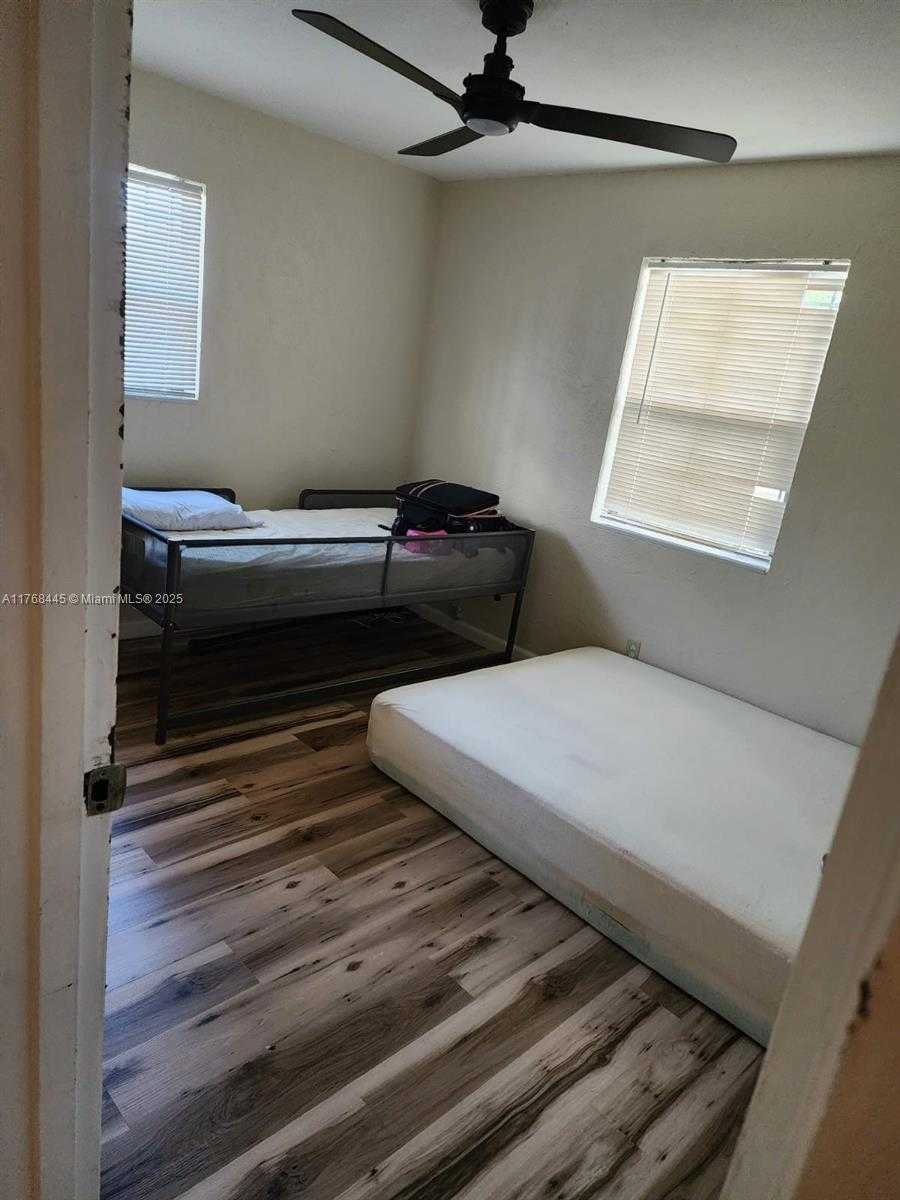 Small Image of 2637 NORTH WEST 7TH ST, Pompano Beach Number 22