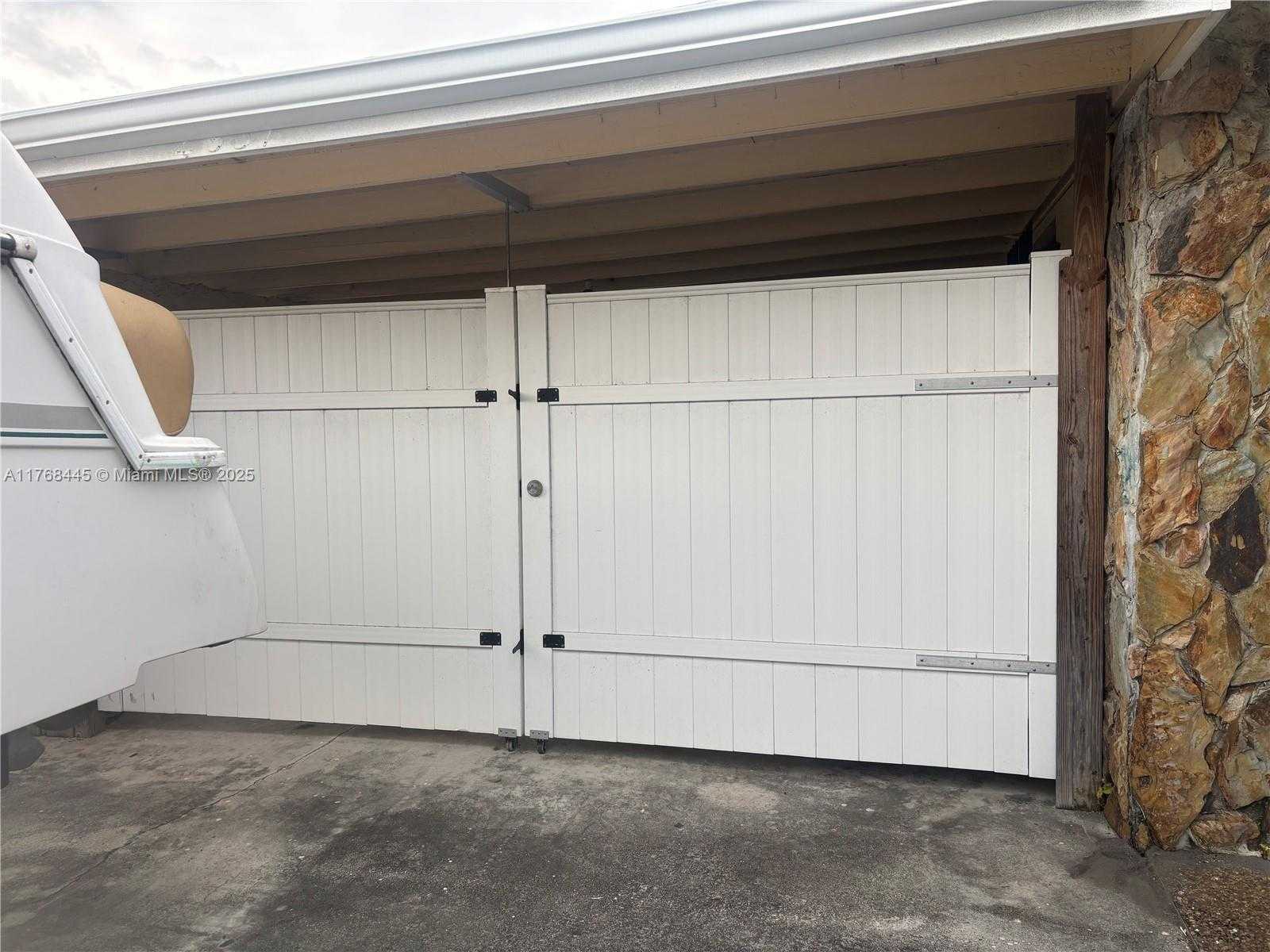Small Image of 2637 NORTH WEST 7TH ST, Pompano Beach Number 5