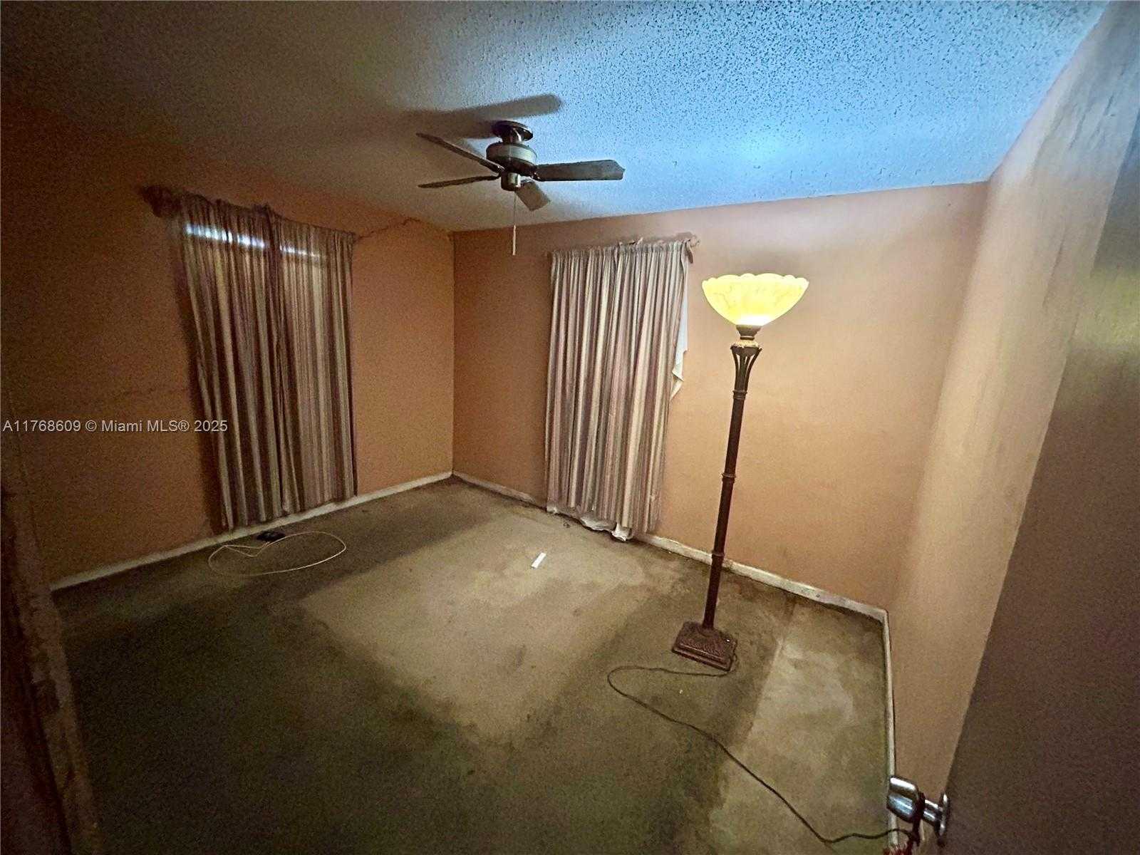 Small Image of 5416 FLAGLER ST, Hollywood Number 9