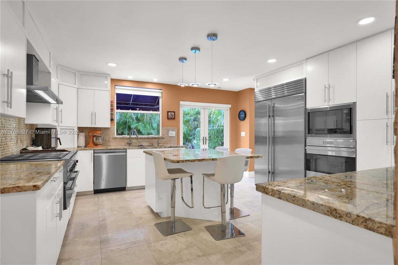 Small Image of 2115 COUNTRY CLUB PRADO, Coral Gables Number 15