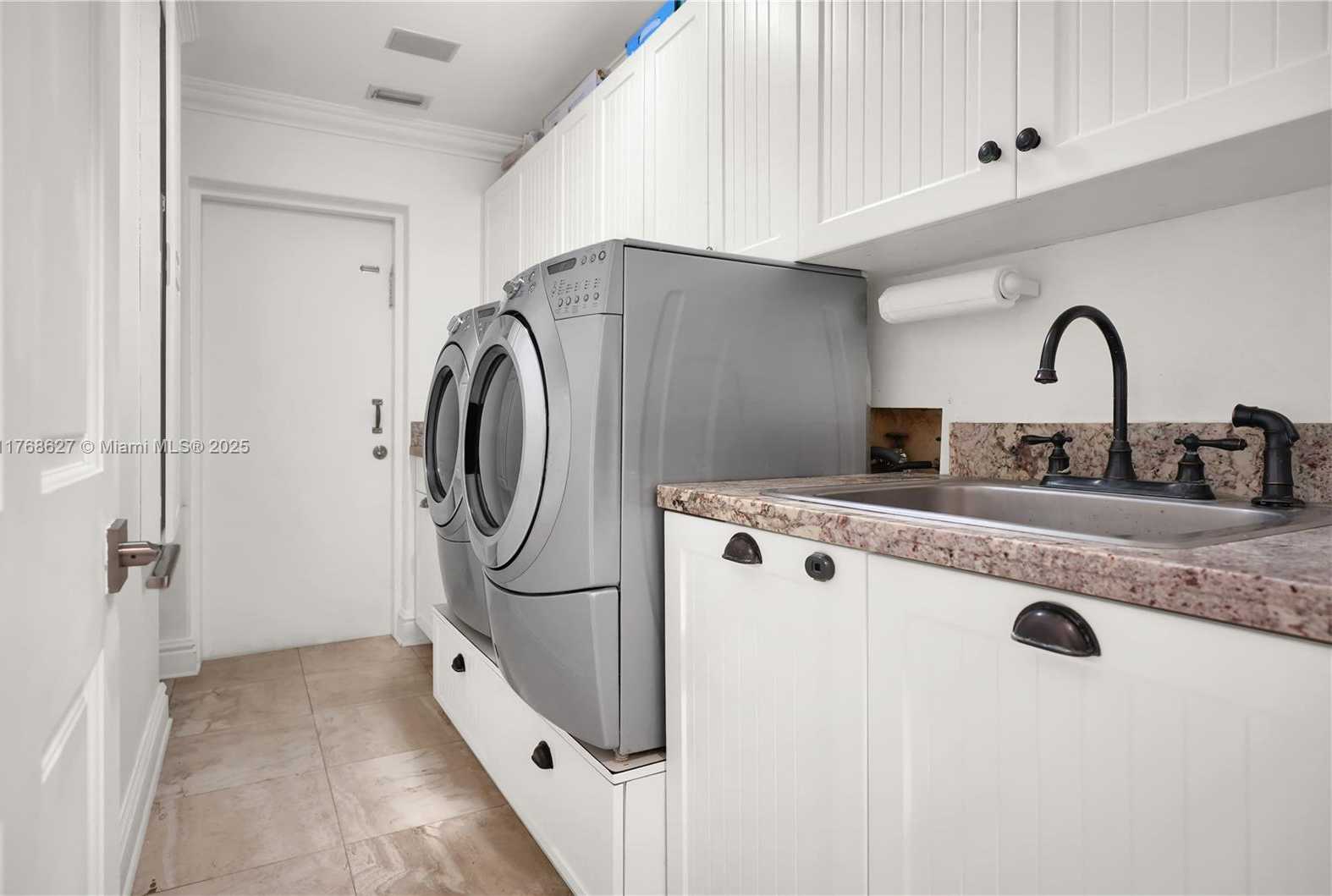 Small Image of 2115 COUNTRY CLUB PRADO, Coral Gables Number 20