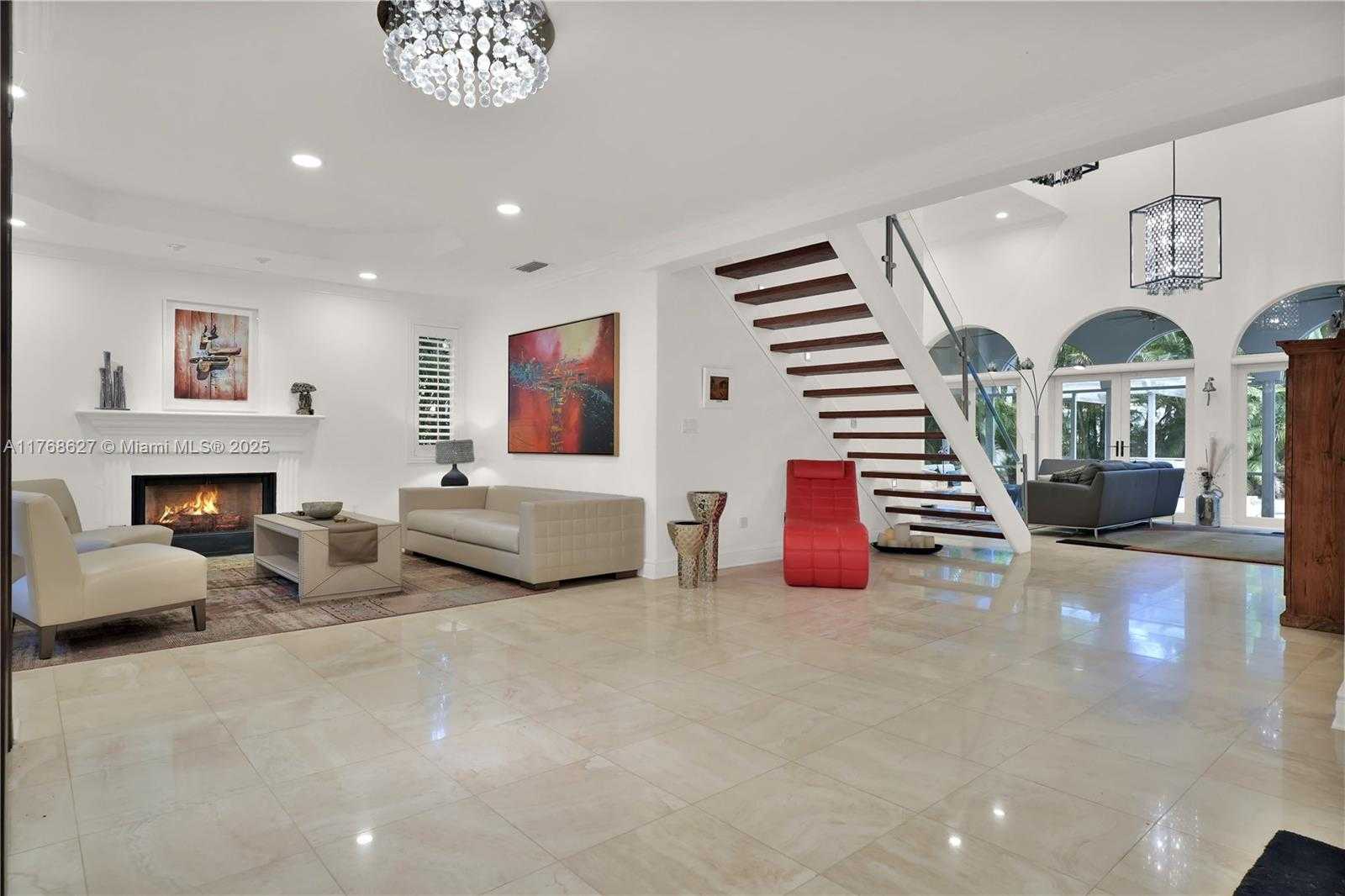 Small Image of 2115 COUNTRY CLUB PRADO, Coral Gables Number 5