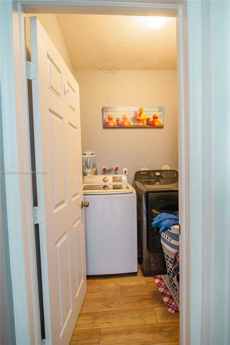Small Image of 1861 SE 19TH AVE, Homestead Number 13