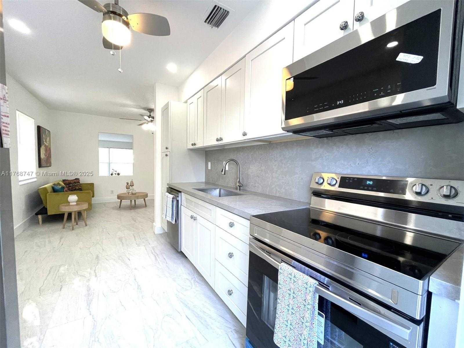 Small Image of 1429 NORTH WEST 5TH AVE, Fort Lauderdale Number 4