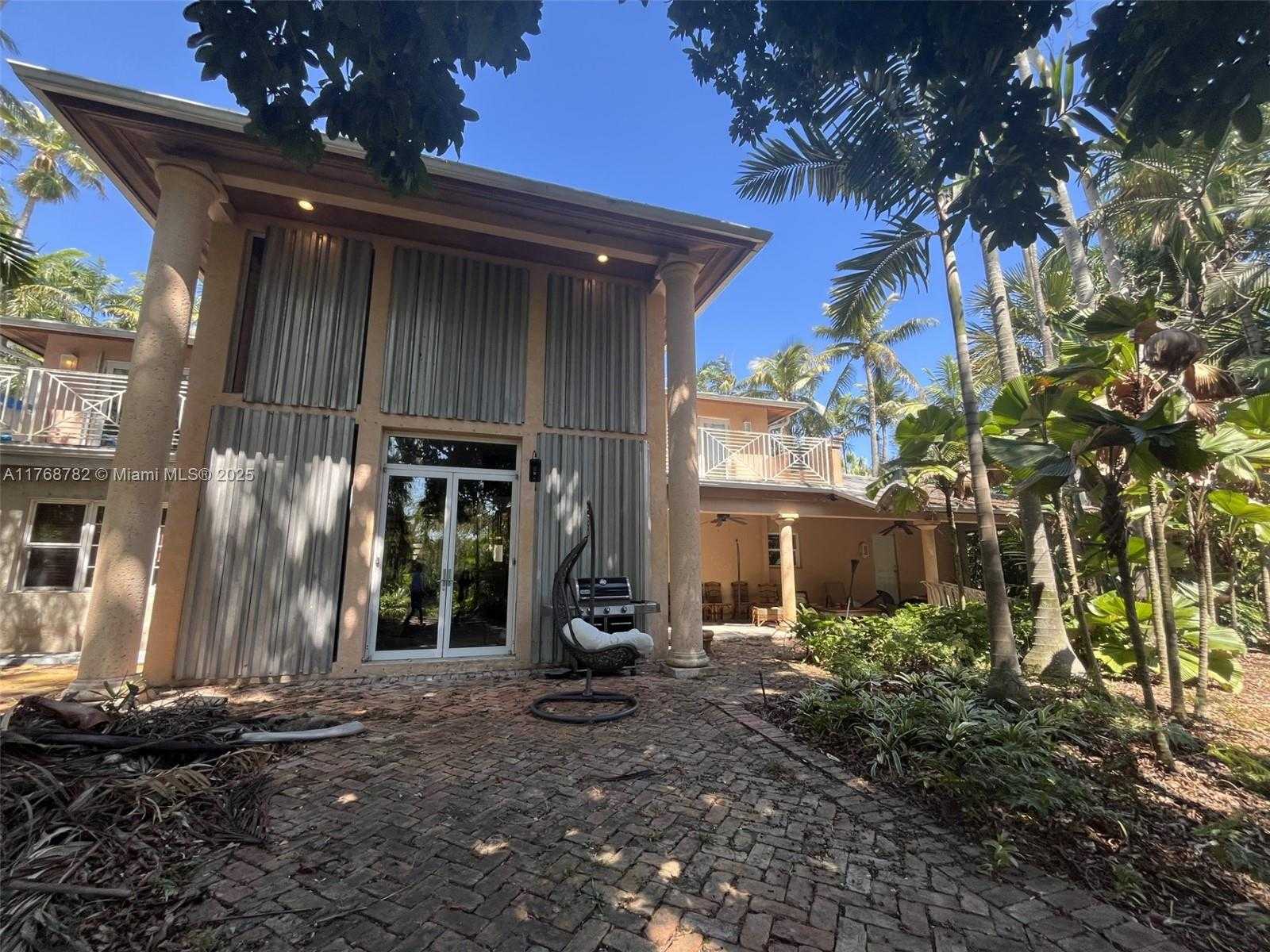 Small Image of 2350 SOUTH WEST 26TH AVE, Fort Lauderdale Number 14