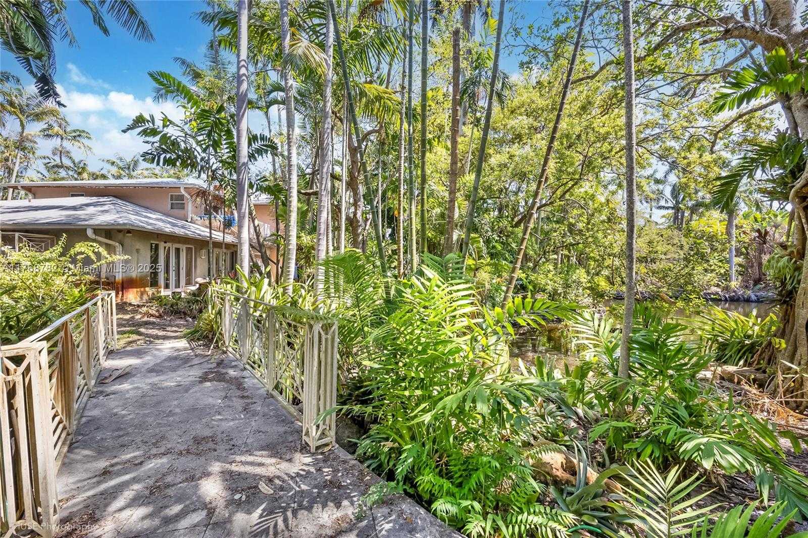 Small Image of 2350 SOUTH WEST 26TH AVE, Fort Lauderdale Number 15