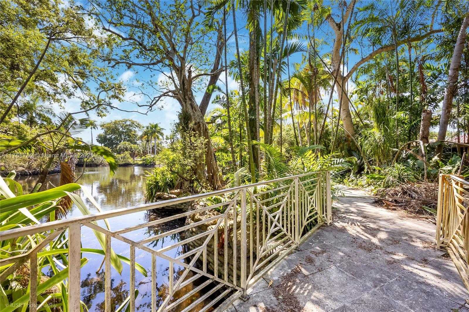 Small Image of 2350 SOUTH WEST 26TH AVE, Fort Lauderdale Number 16