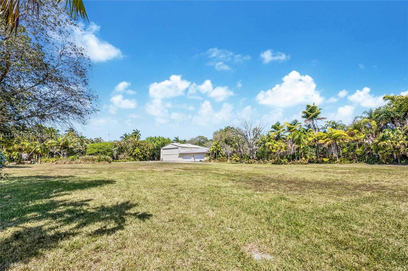 Small Image of 2350 SOUTH WEST 26TH AVE, Fort Lauderdale Number 17