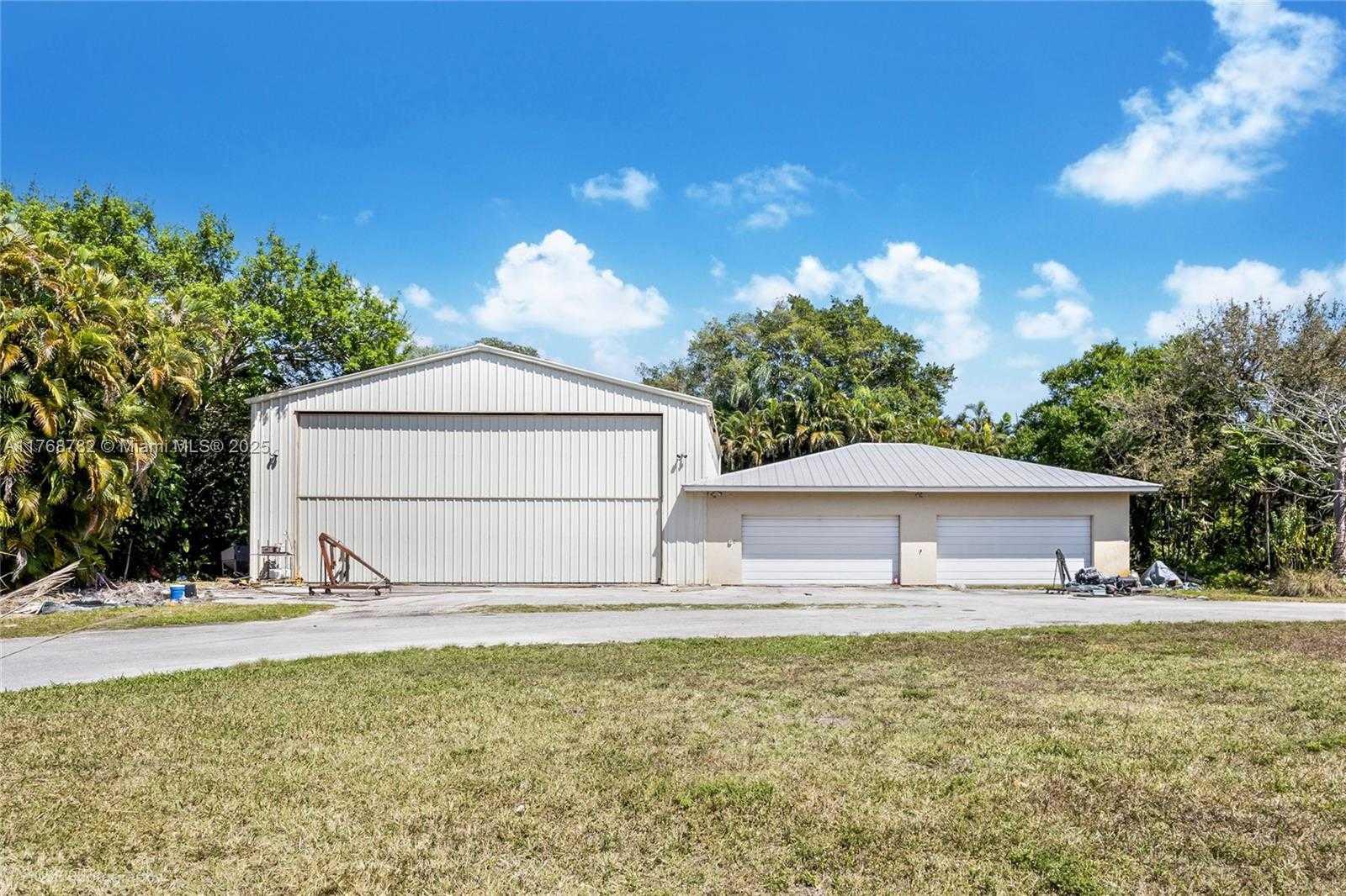 Small Image of 2350 SOUTH WEST 26TH AVE, Fort Lauderdale Number 19