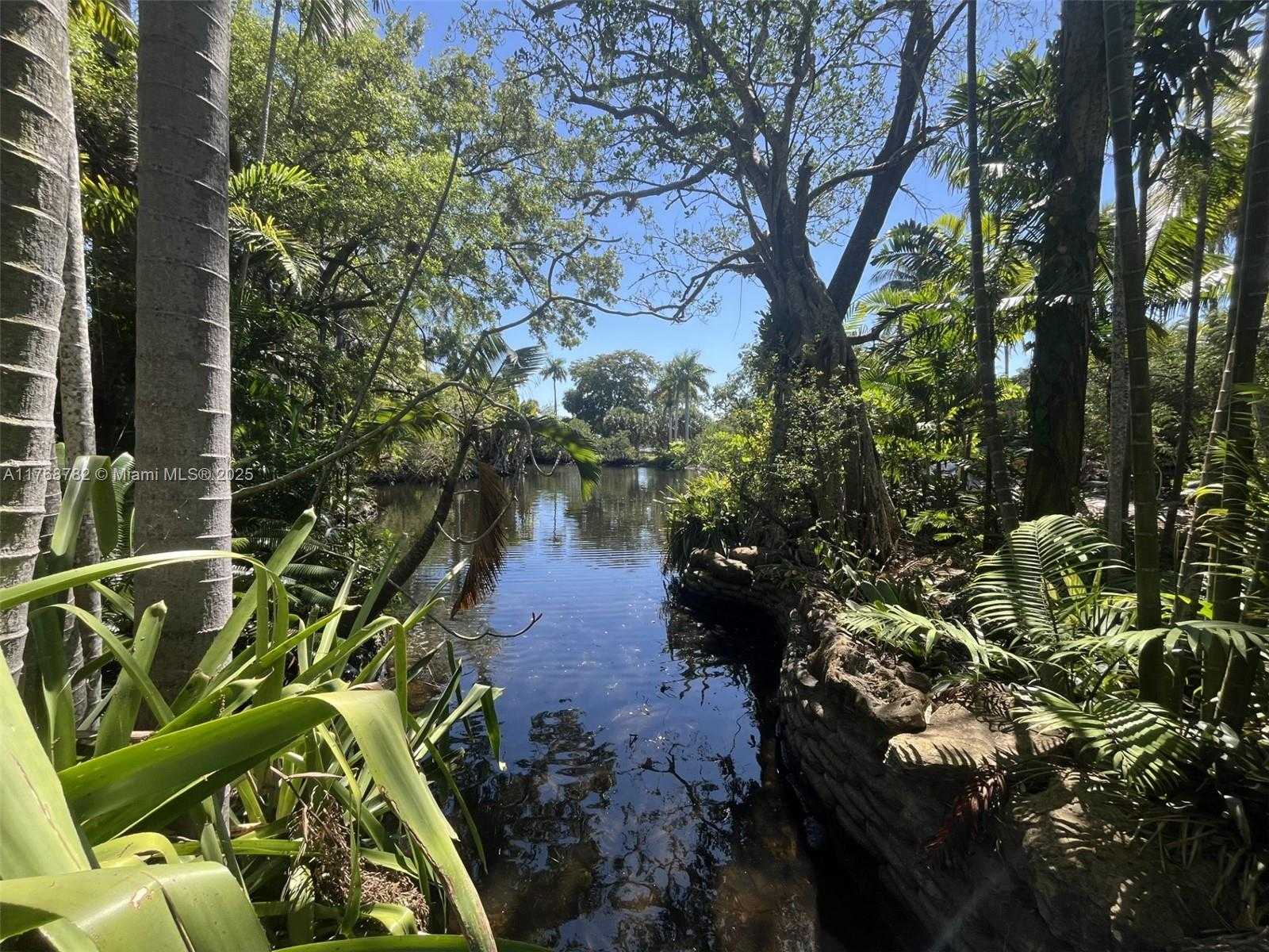 Small Image of 2350 SOUTH WEST 26TH AVE, Fort Lauderdale Number 20