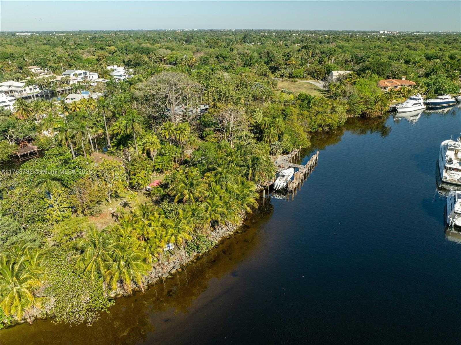 Small Image of 2350 SOUTH WEST 26TH AVE, Fort Lauderdale Number 8