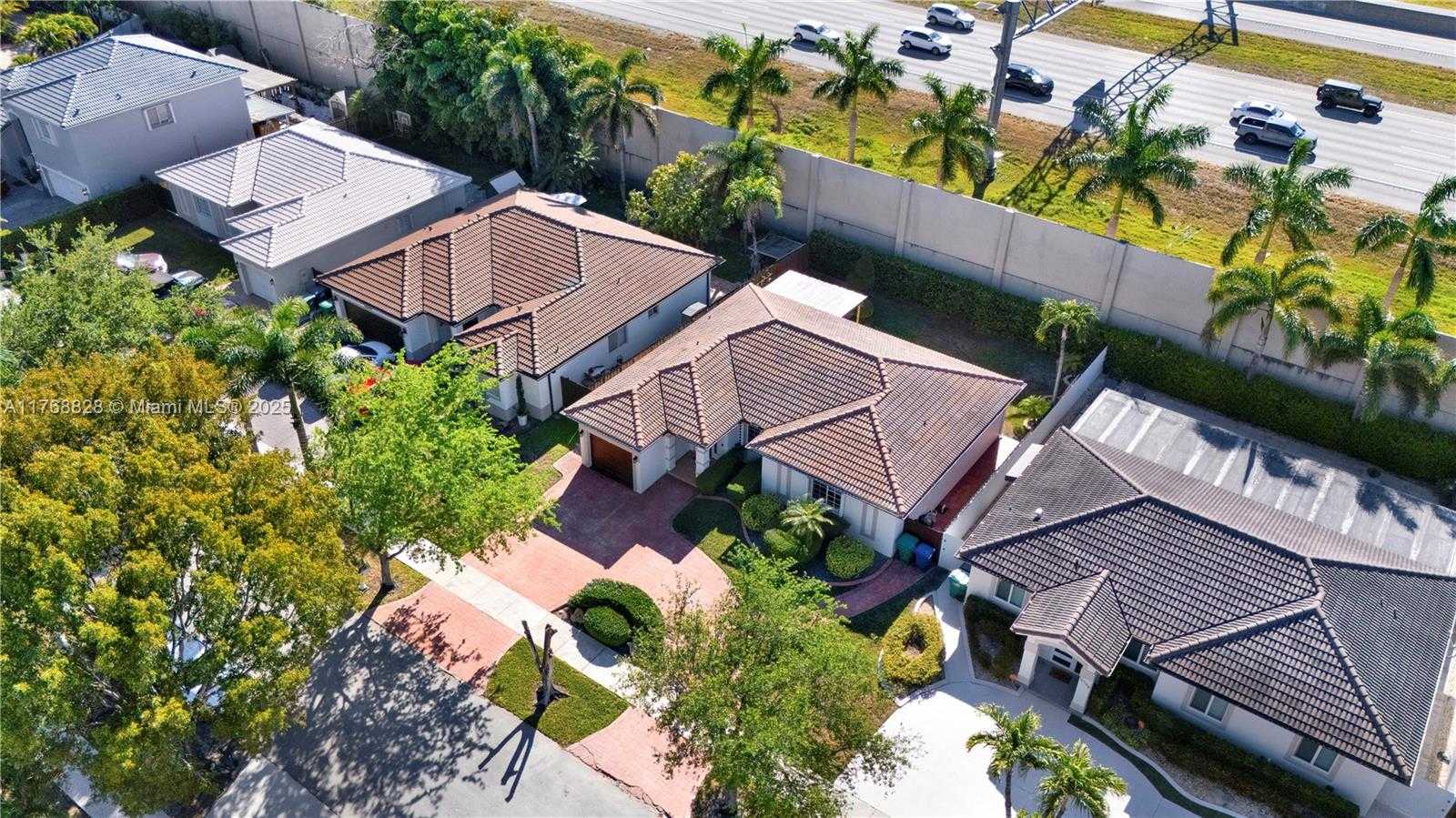Small Image of 16778 NORTH WEST 91ST CT, Miami Lakes Number 24
