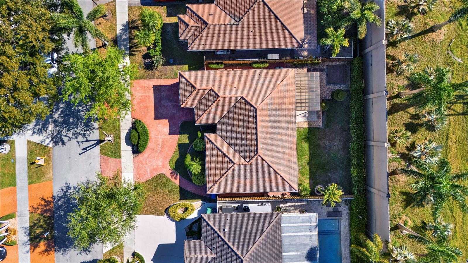 Small Image of 16778 NORTH WEST 91ST CT, Miami Lakes Number 25