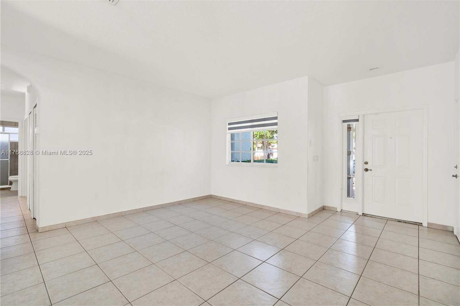 Small Image of 16778 NORTH WEST 91ST CT, Miami Lakes Number 6