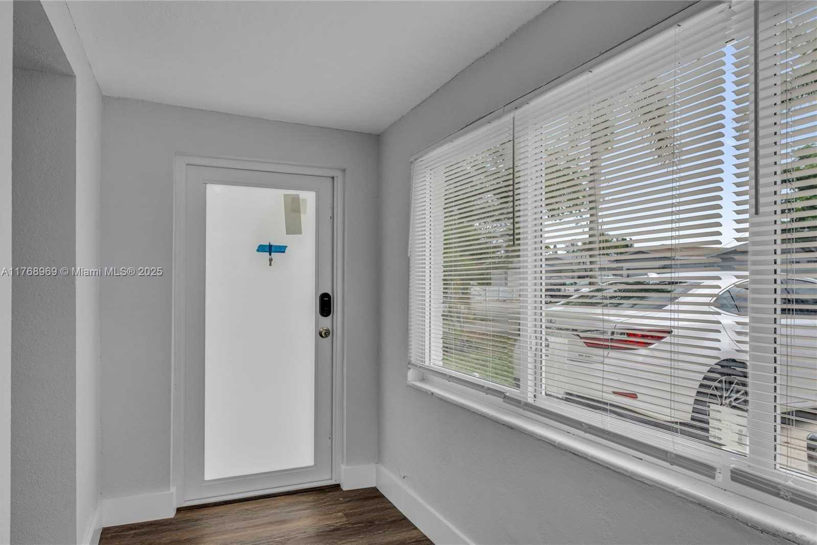 Small Image of 2243 GREENE ST, Hollywood Number 17