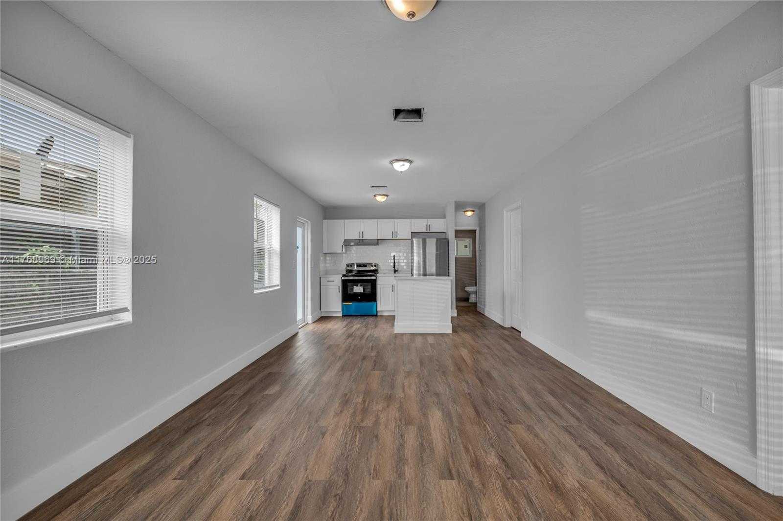 Small Image of 2243 GREENE ST, Hollywood Number 20