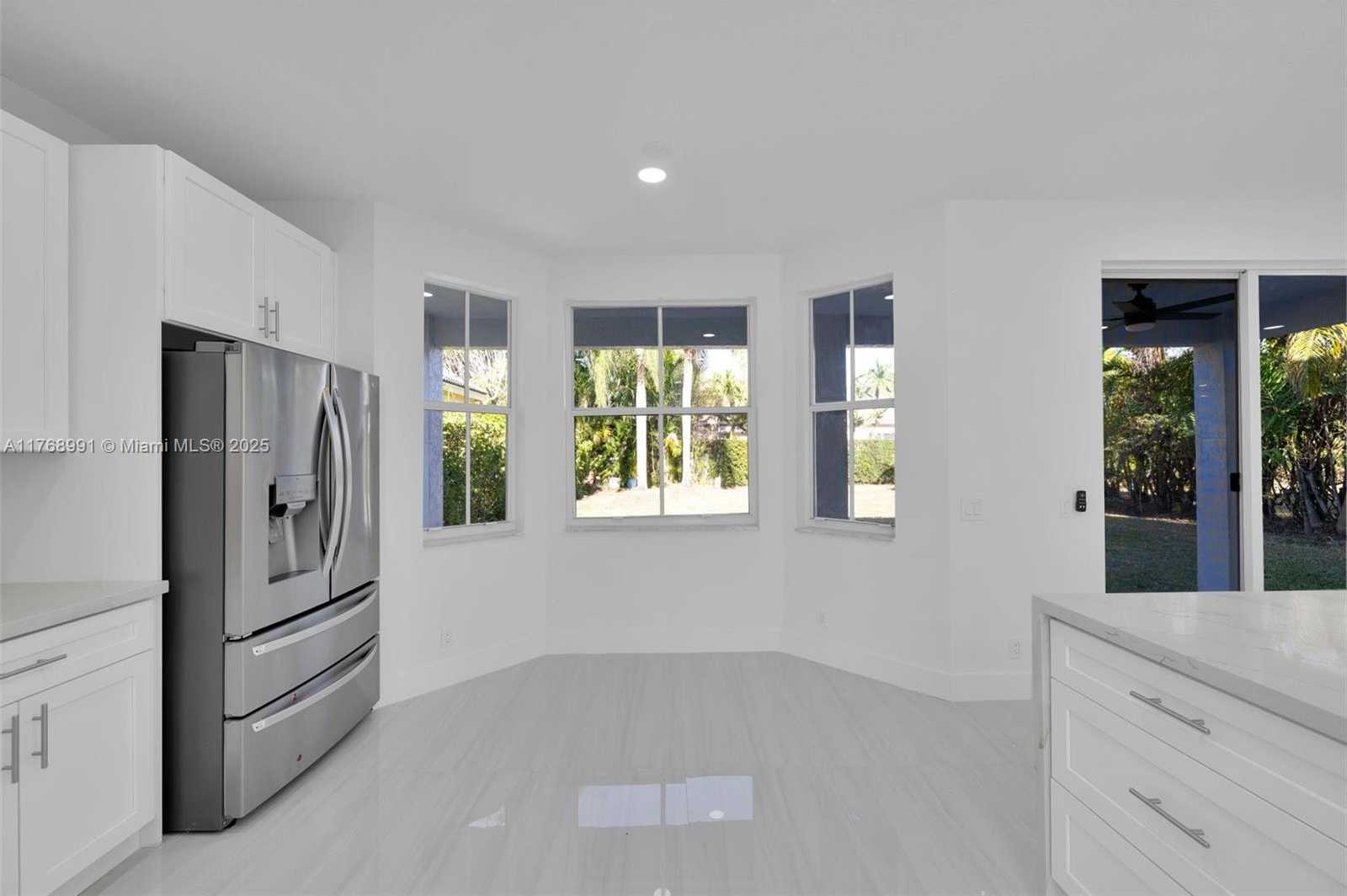 Small Image of 1170 CHENILLE CIR, Weston Number 16