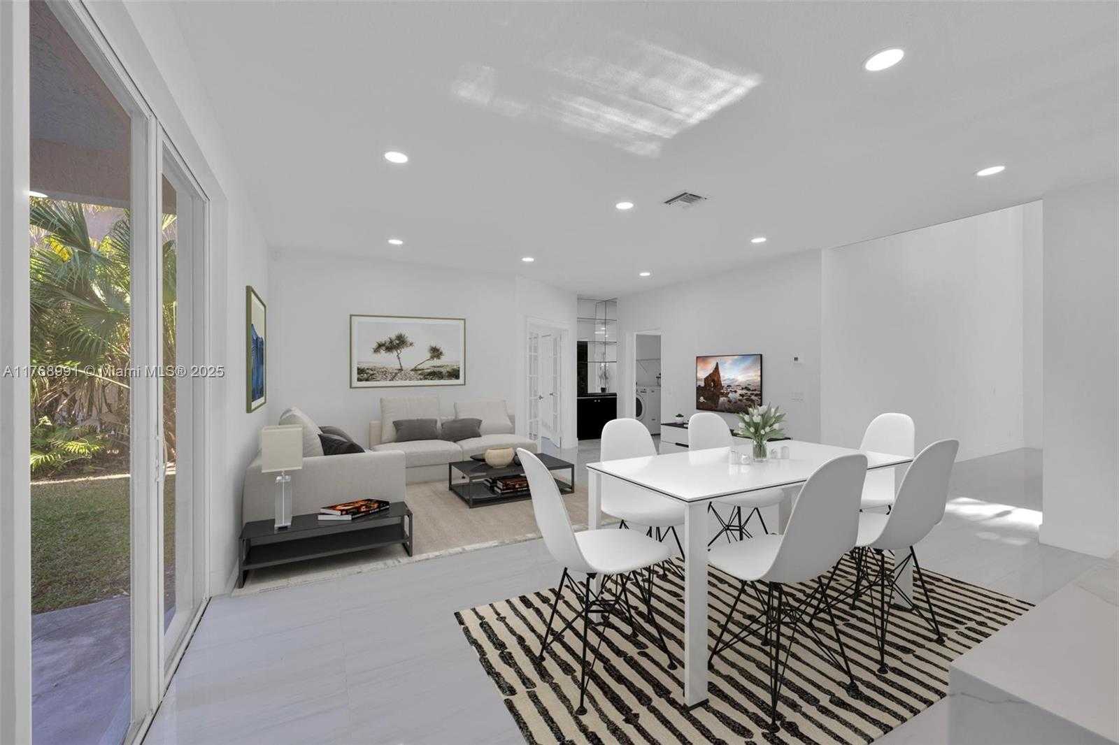 Small Image of 1170 CHENILLE CIR, Weston Number 41
