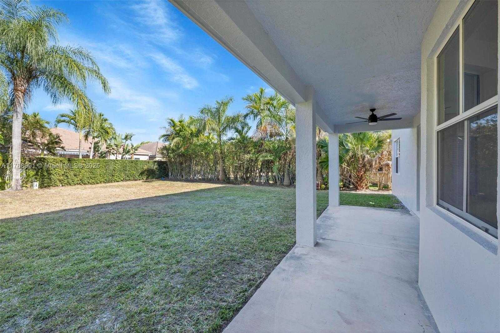 Small Image of 1170 CHENILLE CIR, Weston Number 47