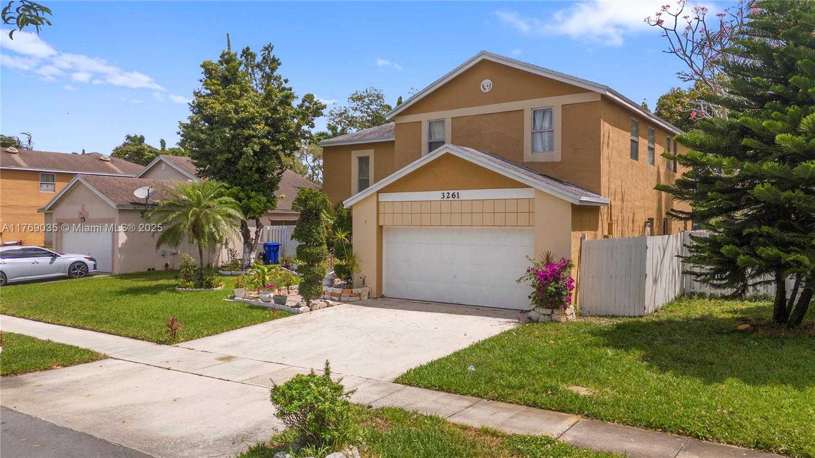 Small Image of 3261 SALINAS WAY, Miramar Number 3