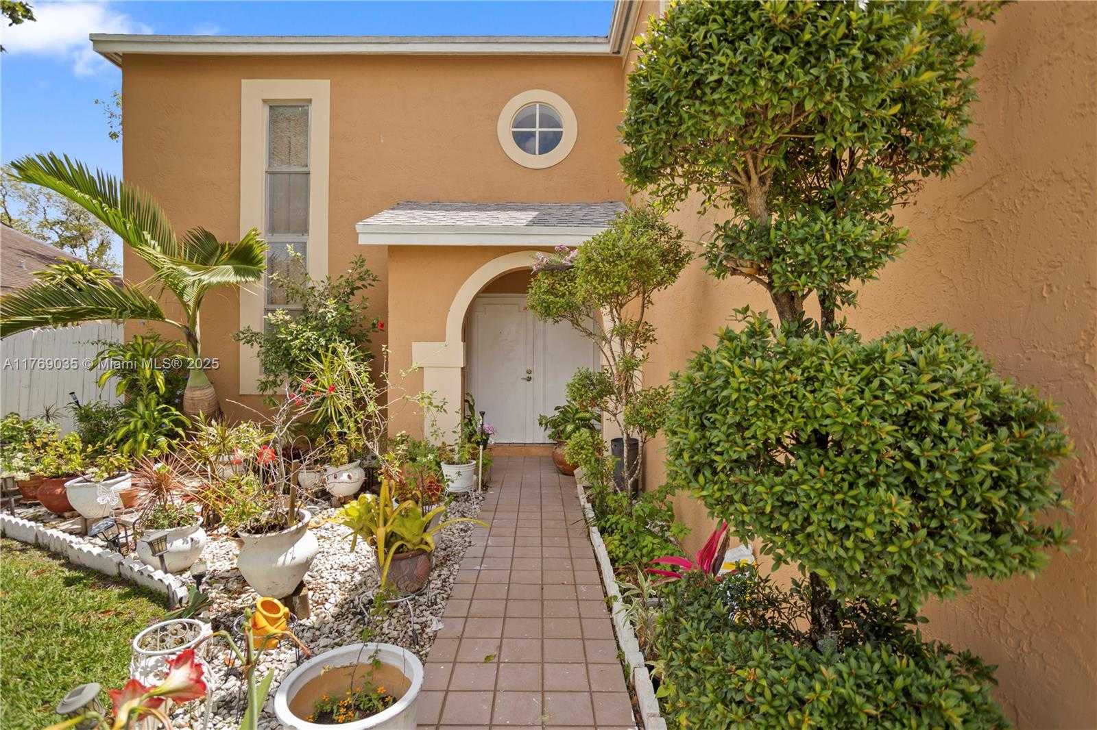 Small Image of 3261 SALINAS WAY, Miramar Number 4