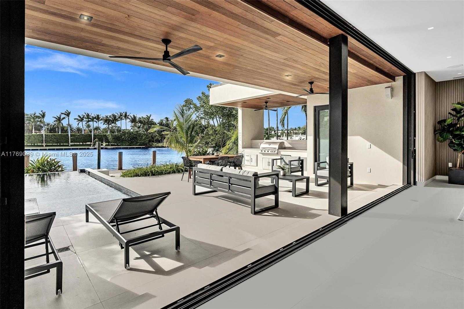 Small Image of 9056 BAY DR, Surfside Number 22