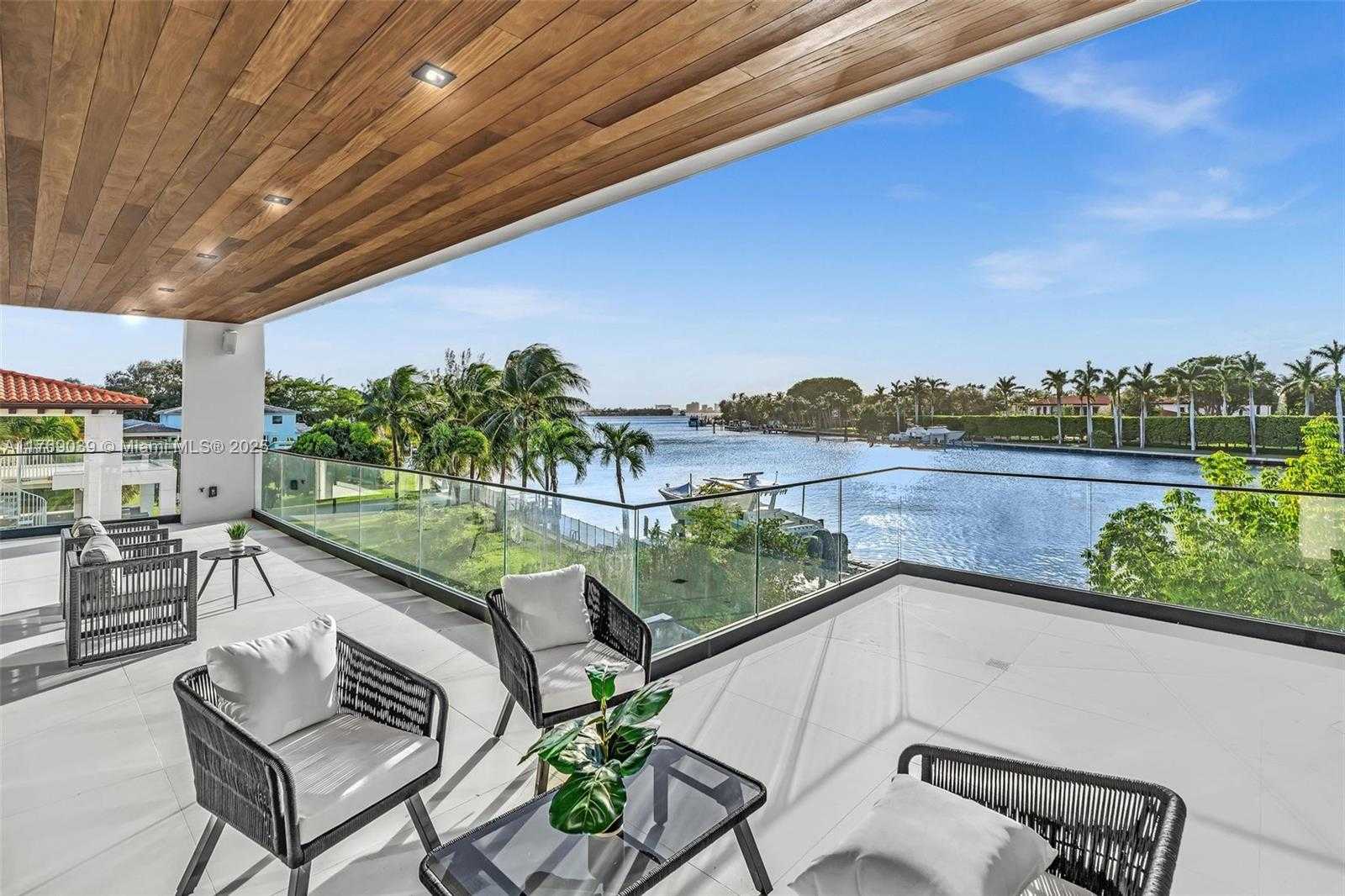 Small Image of 9056 BAY DR, Surfside Number 27