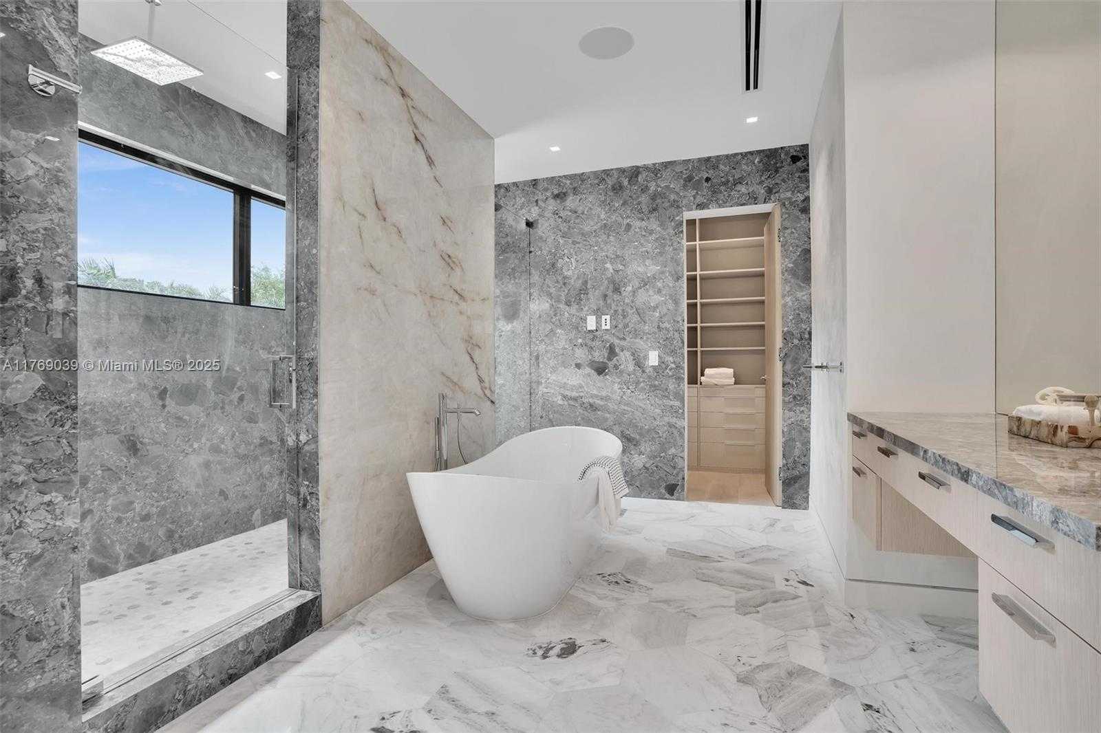 Small Image of 9056 BAY DR, Surfside Number 30