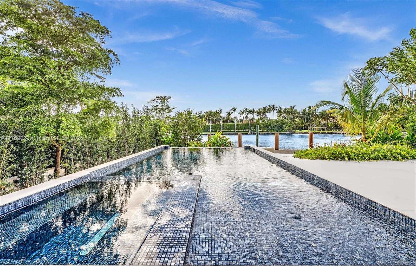 Small Image of 9056 BAY DR, Surfside Number 36