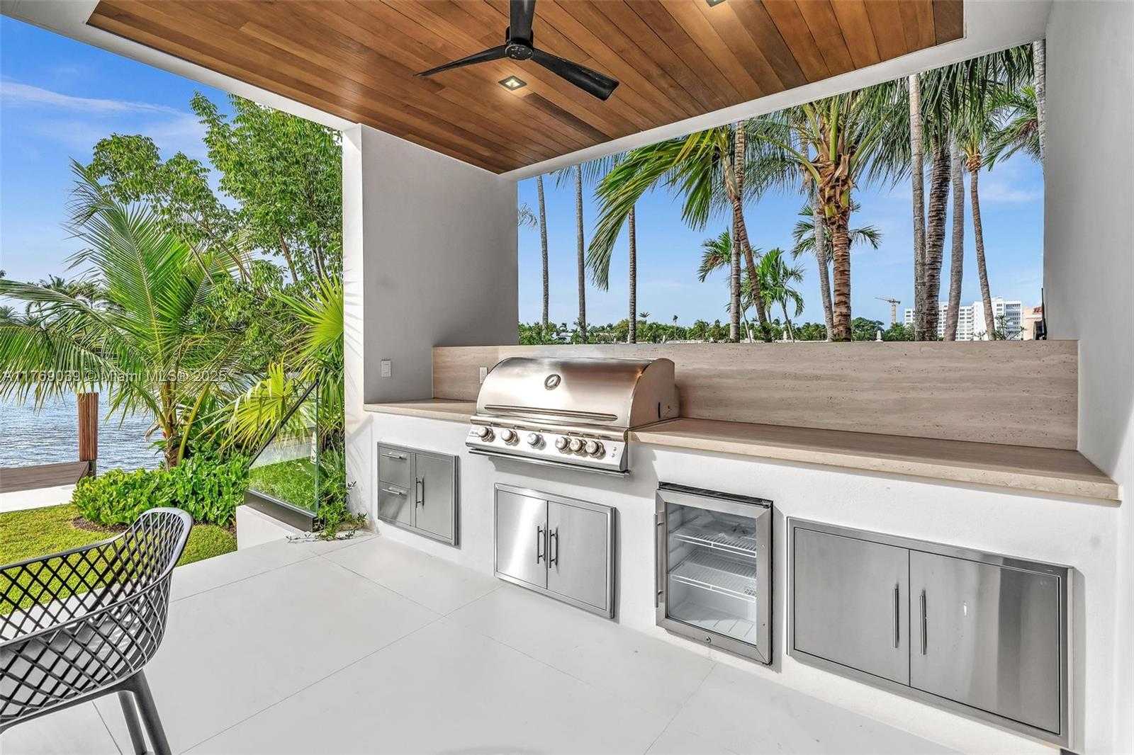 Small Image of 9056 BAY DR, Surfside Number 40