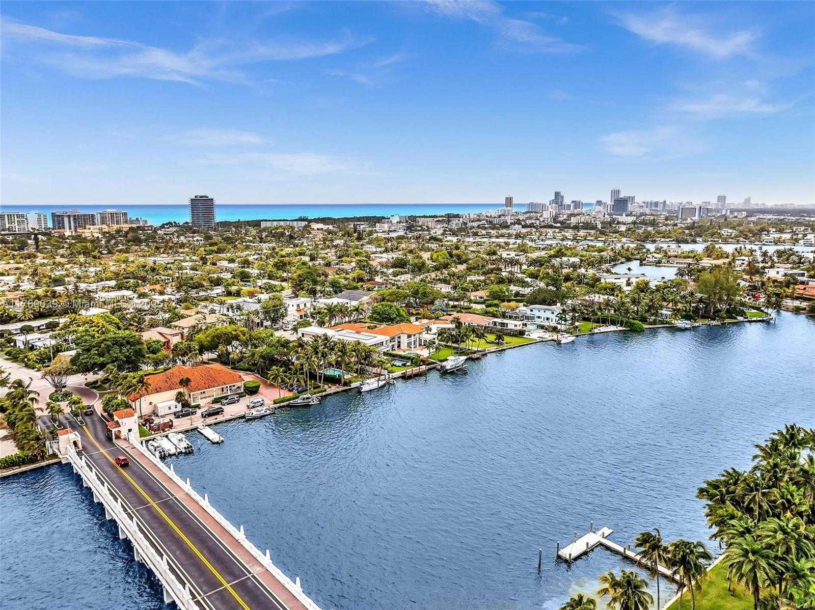 Small Image of 9056 BAY DR, Surfside Number 42
