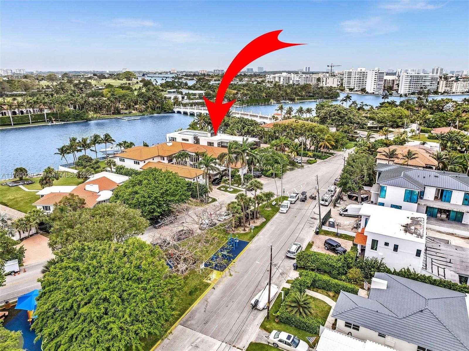 Small Image of 9056 BAY DR, Surfside Number 44