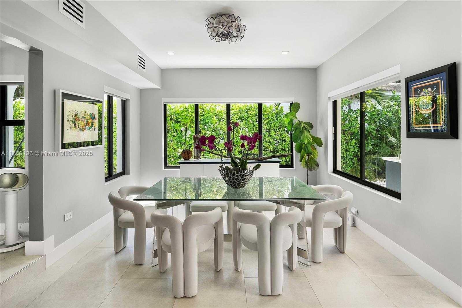 Small Image of 6166 PINE TREE DR, Miami Beach Number 24