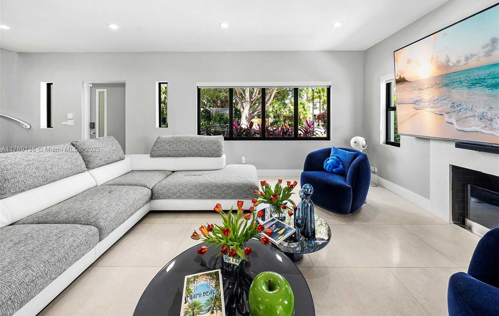 Small Image of 6166 PINE TREE DR, Miami Beach Number 6